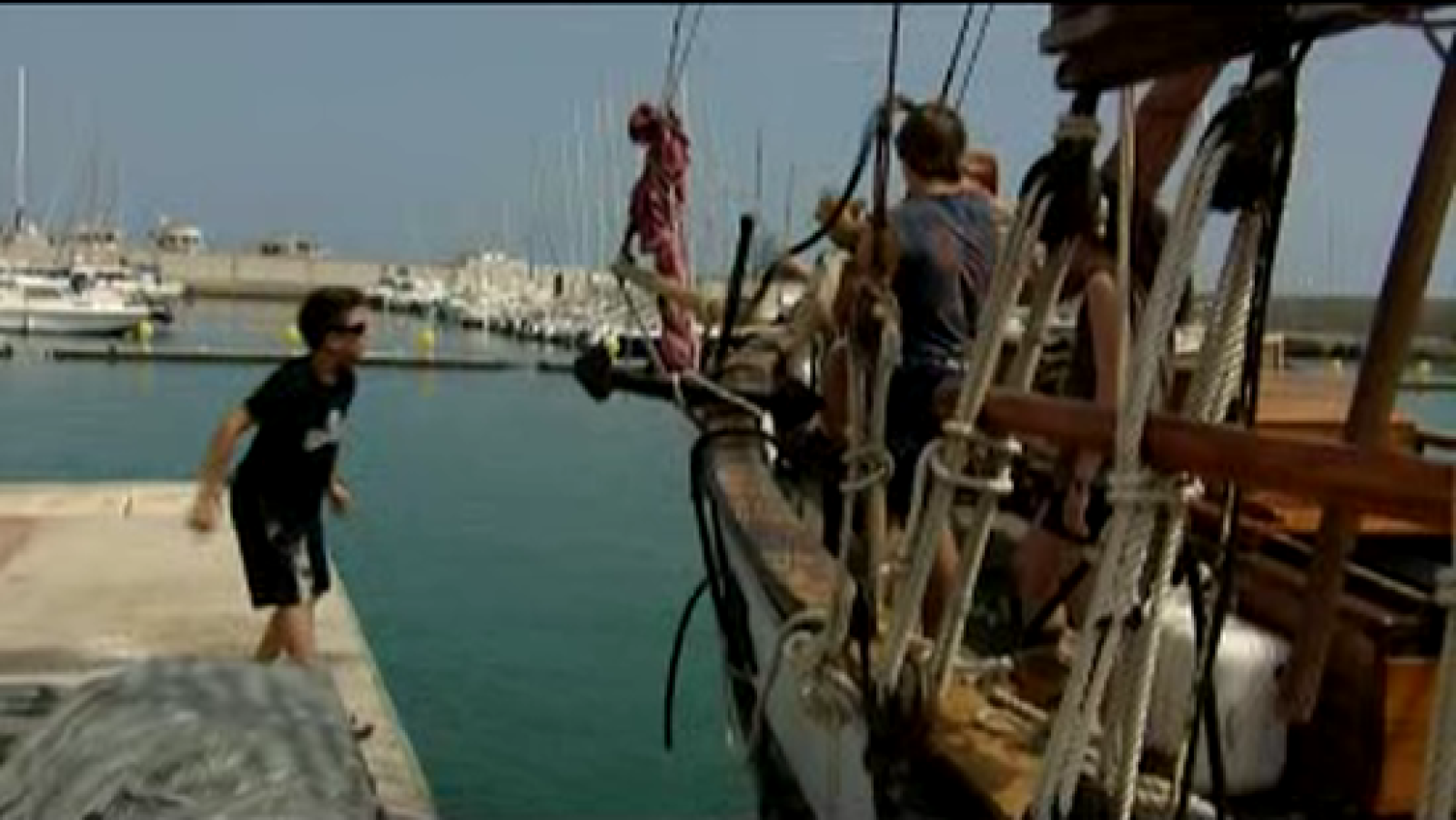 El escarabajo verde -  El mar de Alborán - avance