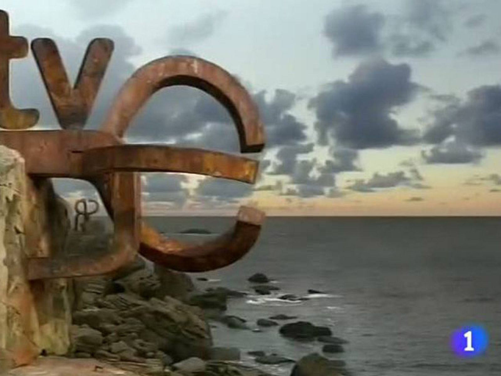 TVE presenta 'Isabel' en San Sebastián y anuncia que financiará 90 proyectos de cine | Ver