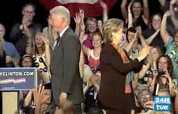  - Rumores de retirada de Clinton