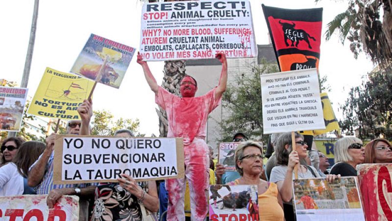 Telediario de fin de semana en cuatro minutos - 25/09/11 | Ver