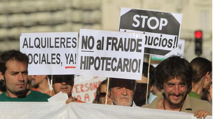 Telediario 1 - Manifestaciones contra los desahucios y por una vivienda digna