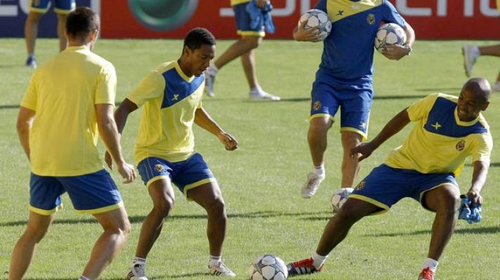 Telediario 1 - El tren del Villarreal pasa por Nápoles