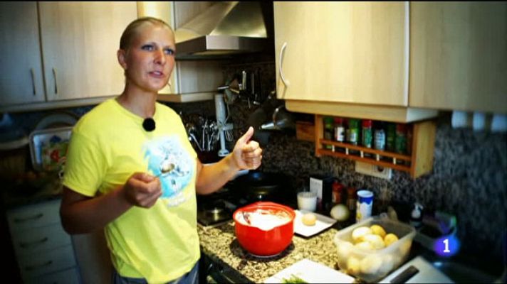 Destino: España - Ensalada de patatas con albóndigas, por Julie de Dinamarca