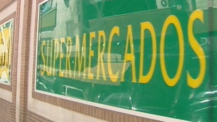 Telediario 1 - Los españoles gastan menos