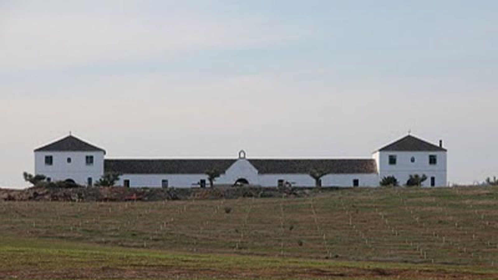 Más Gente - Una finca que enfrenta a un pueblo con el Duque de Wellington