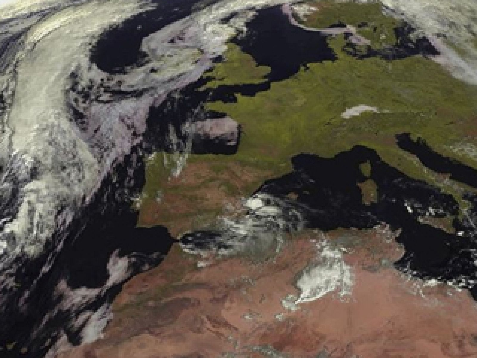 Chubascos en la Comunidad Valenciana y Mallorca y levante en el Estrecho