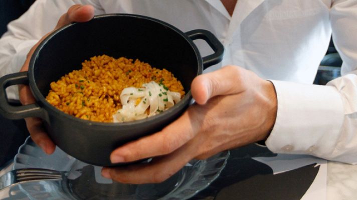 Telediario 1 - La paella es la protagonista