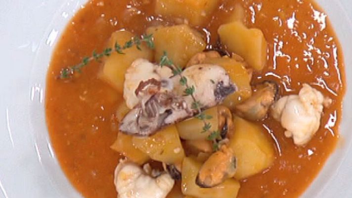 RTVE Cocina - Cazuela de patatas con mejillones