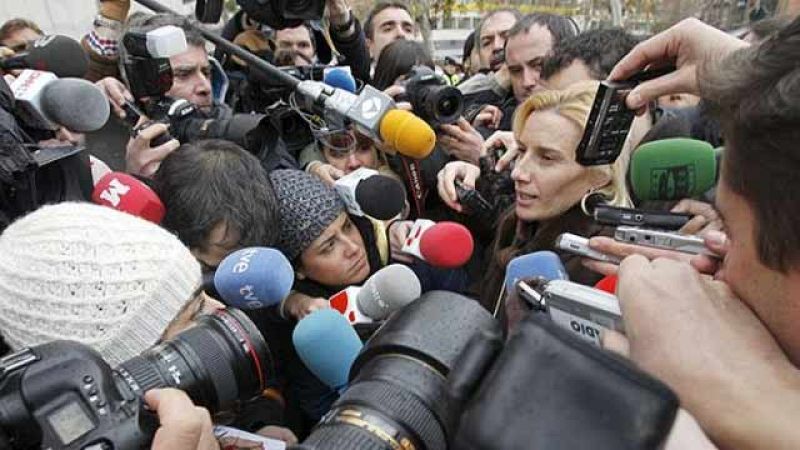 La juez del Caso Galgo ha pedido  investigar a los guardias civiles que actuaron contra la atleta Marta Domínguez. Lo dice en un auto donde la magistrada anula los análisis de la supuesta sustancia dopante, la trembolona, que la atleta Marta Domíngue