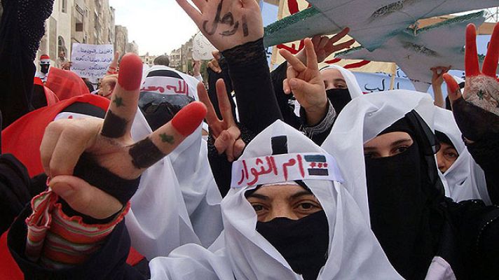 Telediario 1 - Al menos 22 personas han muerto en las protestas de este viernes en Siria