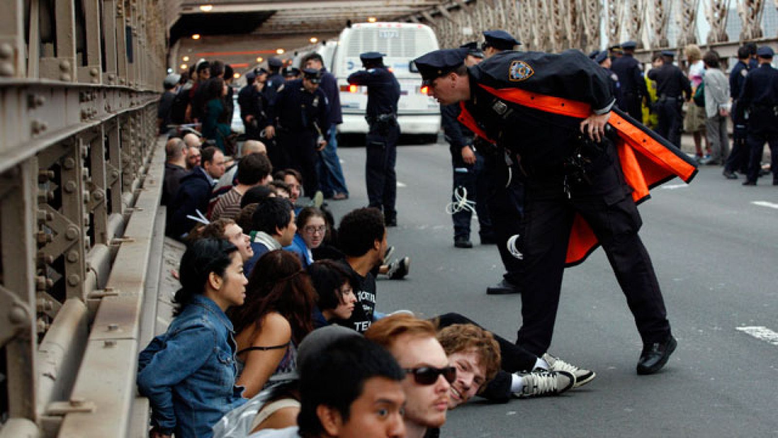 Detenidos más de 700 manifestantes del movimiento "Ocupemos Wall Street"