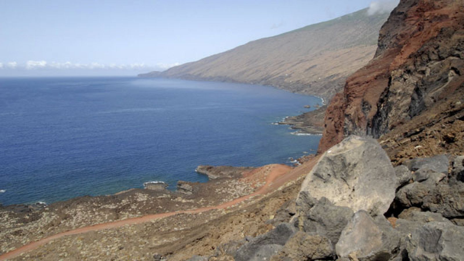 Disminuye la actividad sísmica en el Hierro
