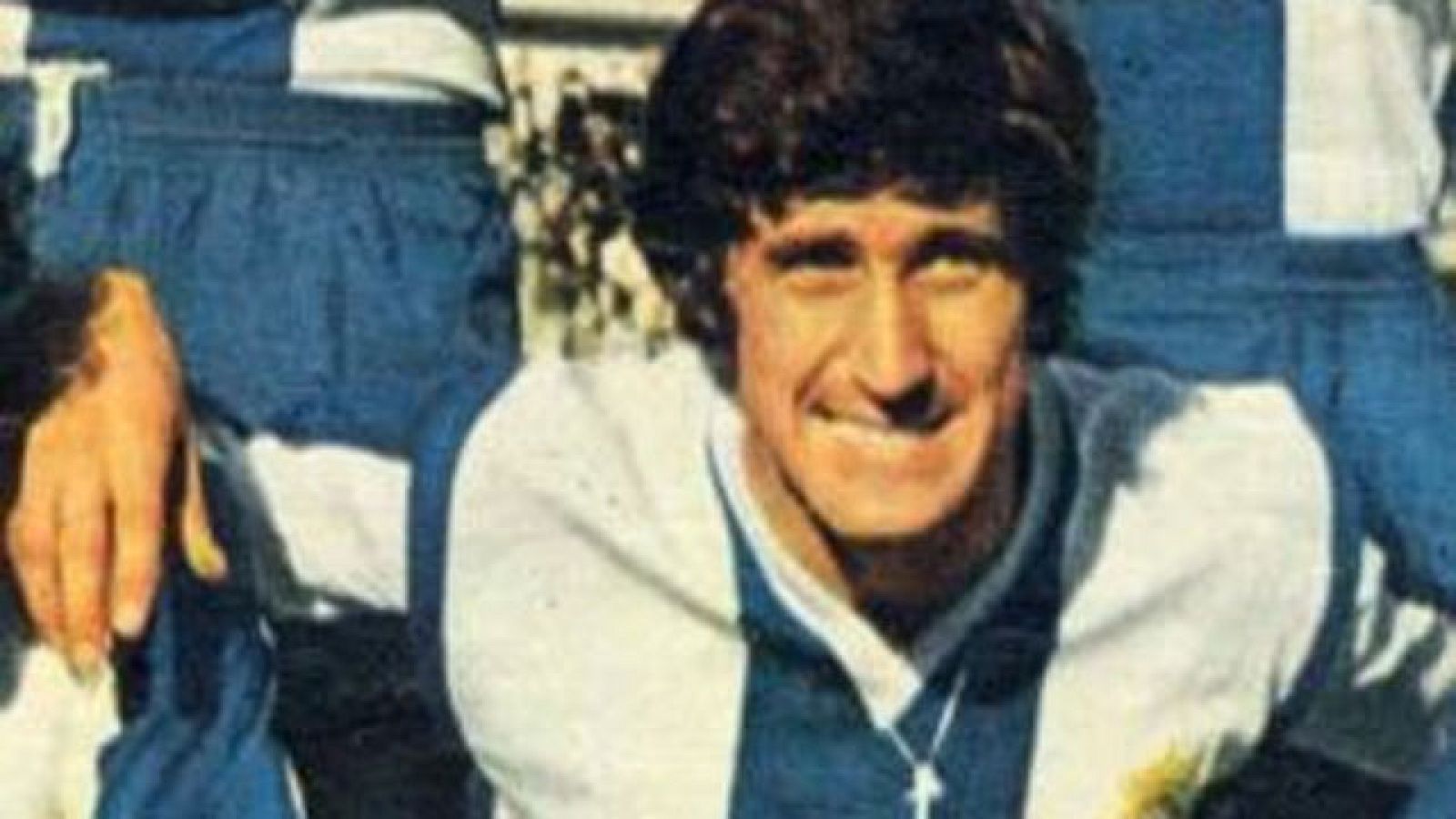 Con 144 goles, Rafa Marañón es el máximo goleador de la historia del Espanyol.  Antes de militar en el equipo de Barcelona, el jugador navarro vistió la camiseta del Real Madrid.