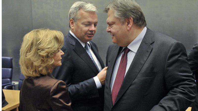 Telediario 2 en cuatro minutos - 03/10/11 | Ver