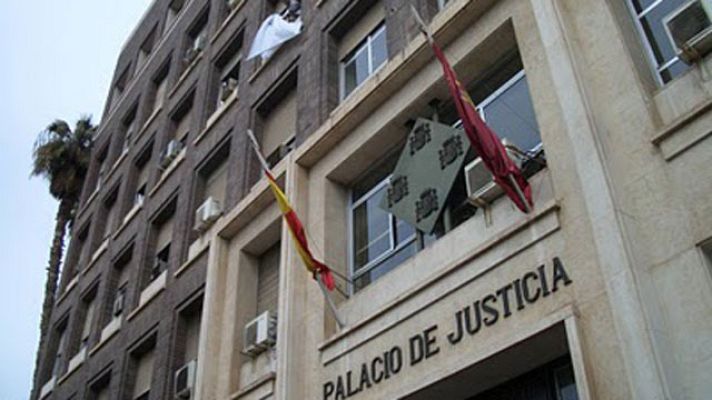 Telediario 1 - Polémica sentencia en Murcia