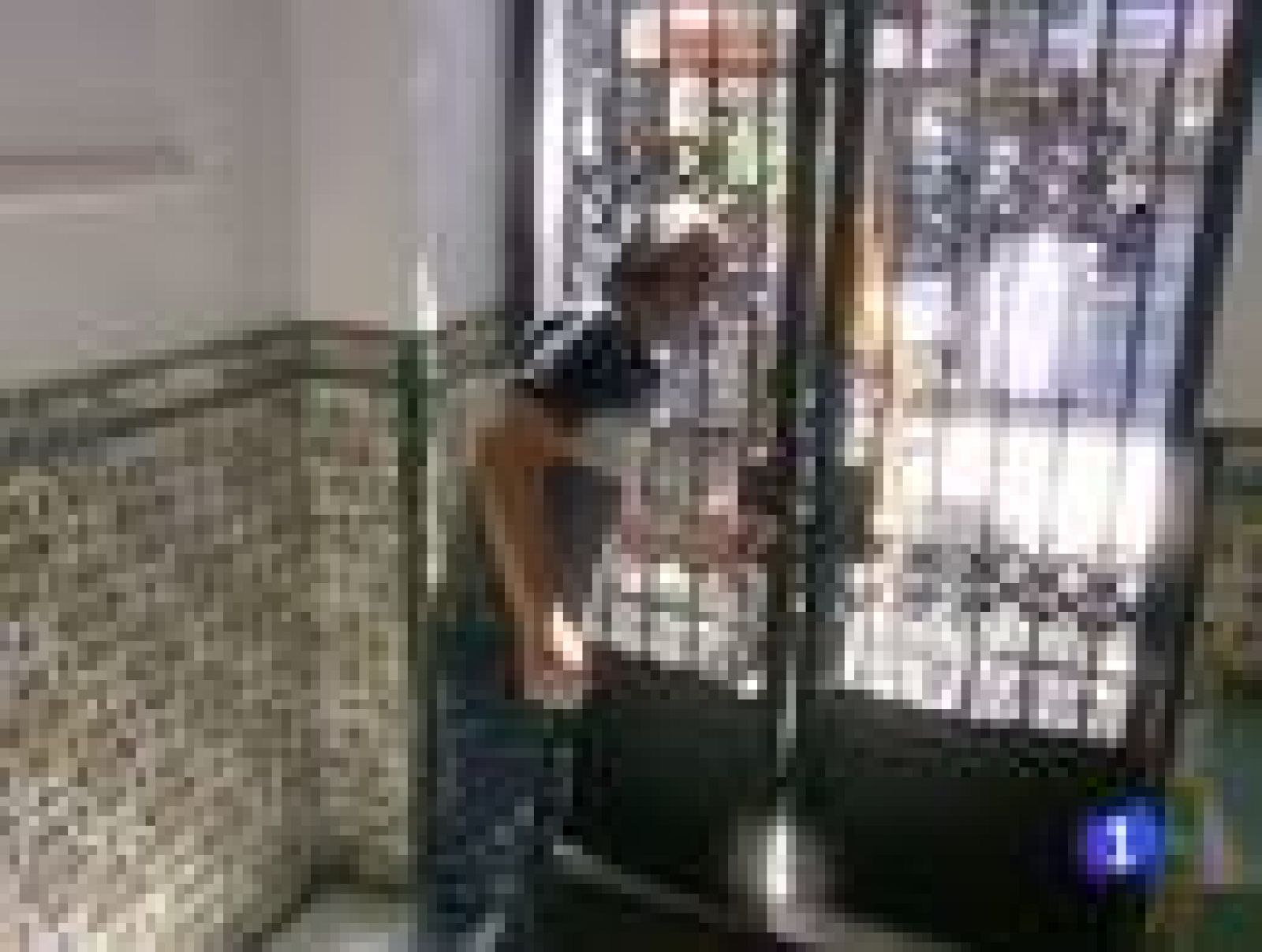 Uno de nuestros mejores actores vuelve y lo hace con una de miedo, 'Mientras duermes', a las órdenes de Jaume Balagueró y en la que interpreta a un portero de edificio que se toma demasiadas libertades.