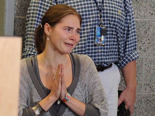 Telediario 1 - Amanda Knox, "abrumada" a su regreso a EE.UU. tras cuatro años de prisión en Italia