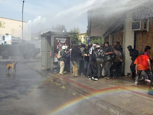 Informativo 24h - Los estudiantes chilenos continúan con sus manifestaciones por la educación