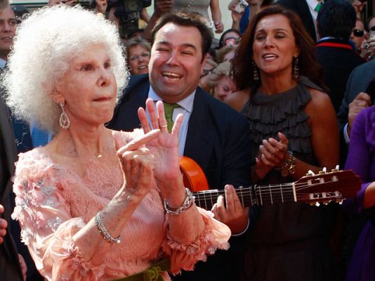 Telediario 1 - La boda de la Duquesa de Alba