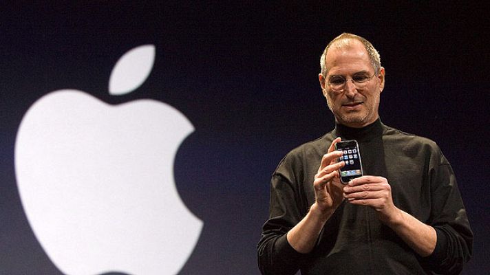  - Muere Steve Jobs, fundador de Apple