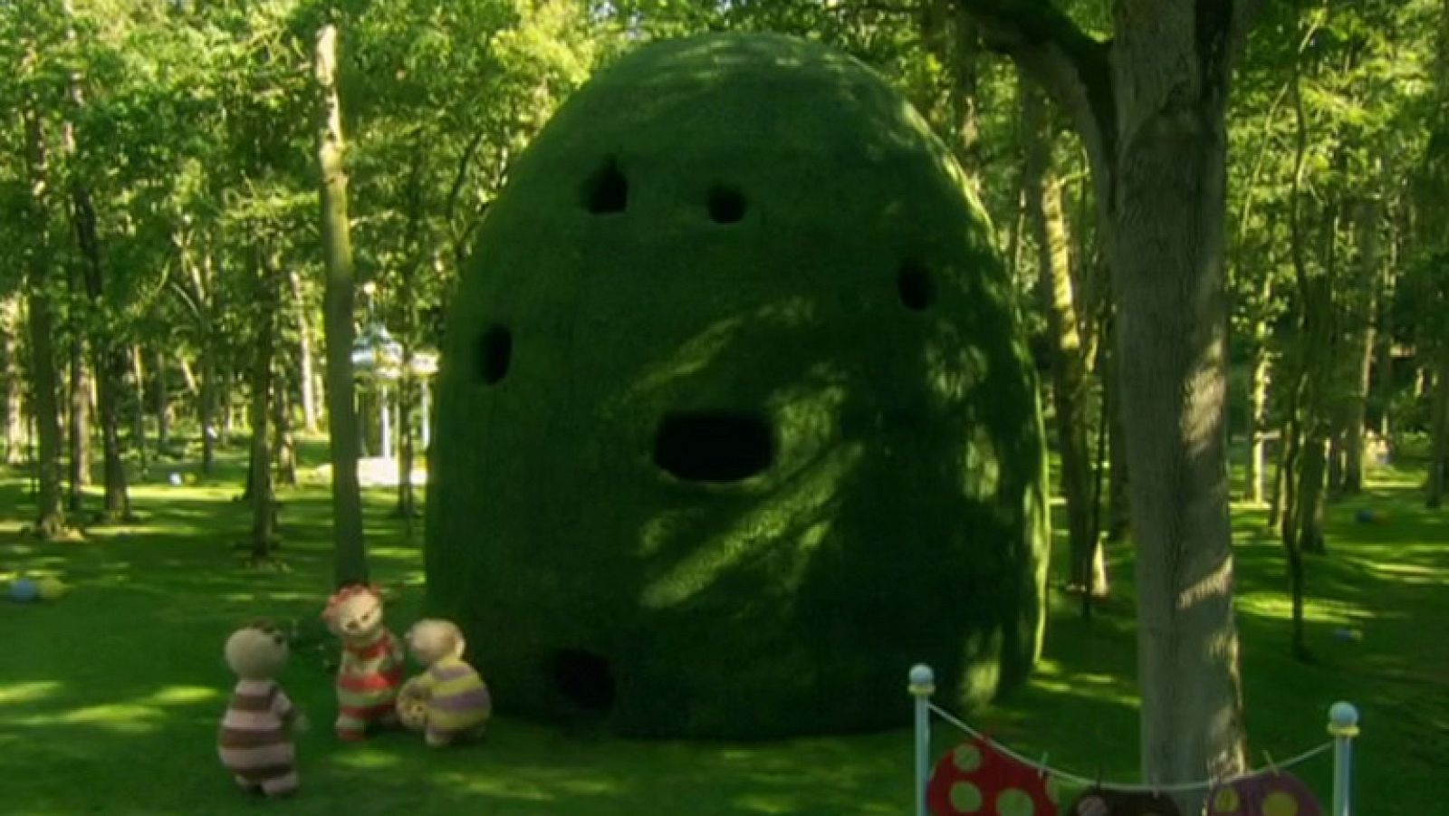 Fall down ball - El Jardín de los Sueños | Ver