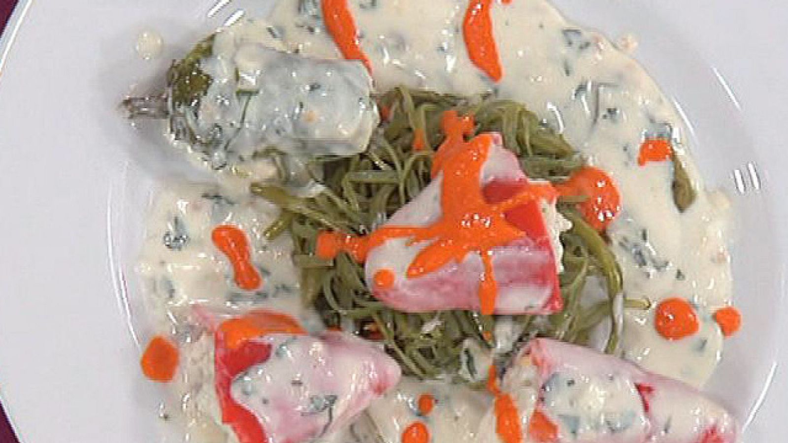 Saber Cocinar - Pimientos rojos y verdes rellenos de bacalo en crema (06/10/2011)