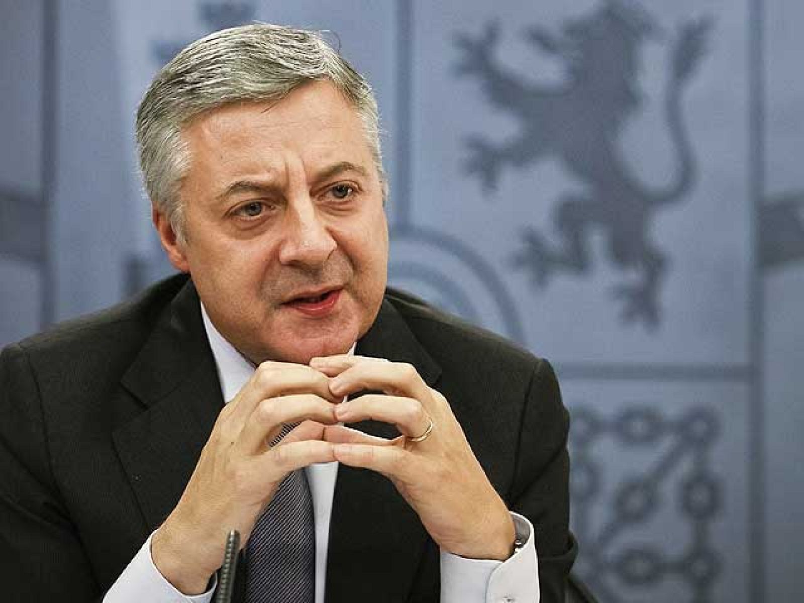 El Ministro de Fomento se querellará por las acusaciones de cobro de comisiones