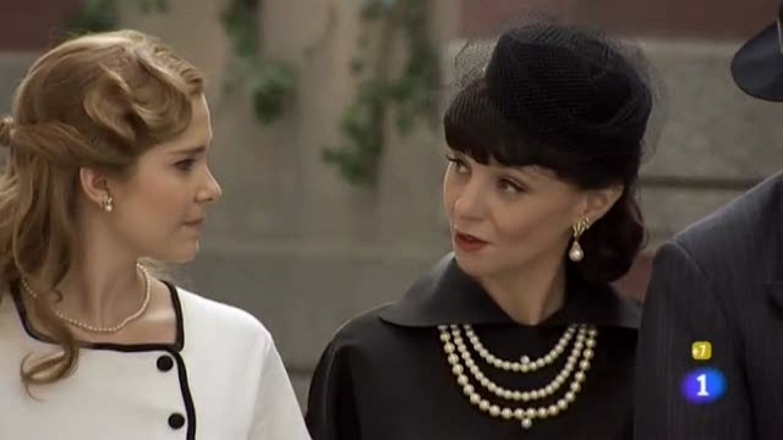 Amar en tiempos revueltos - T7 - Capítulo 24 - Ver ahora