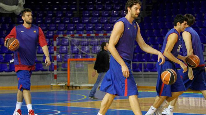 Telediario 1 - Los Gasol se entrenan con el Barça