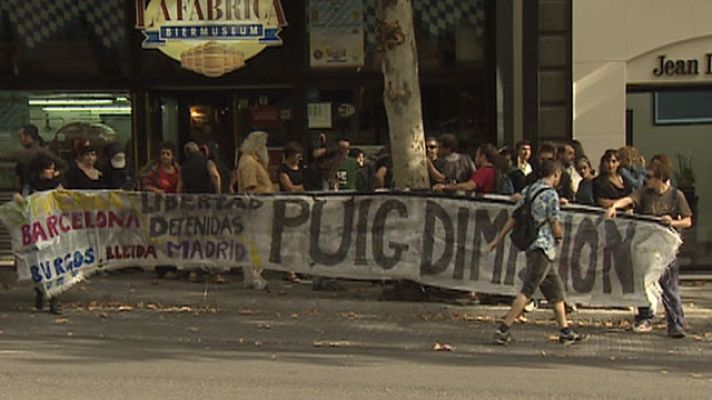 Telediario 1 - Juicio frente a los indignados