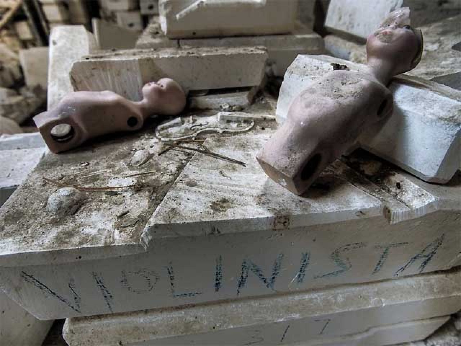 Cámara abierta 2.0 -Abandonalia, 3Lemon e Isabel Coixet en 1minutoCOM - 08/10/11 - Escuchar ahora