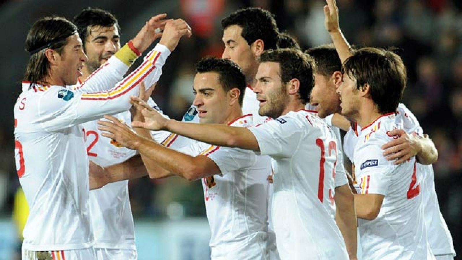 España vence a la República Checa