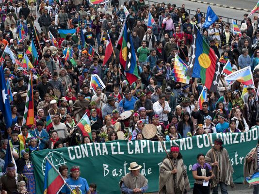 Informativo 24h - Protesta de los indígenas de Chile con motivo del día de la Hispanidad