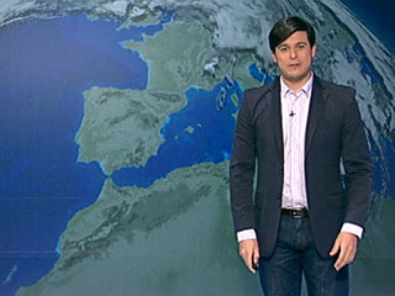 Nubes en el Cantábrico y Pirineos, y despejado en el resto de España