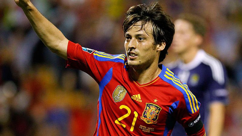 Silva abre el marcador (1-0)