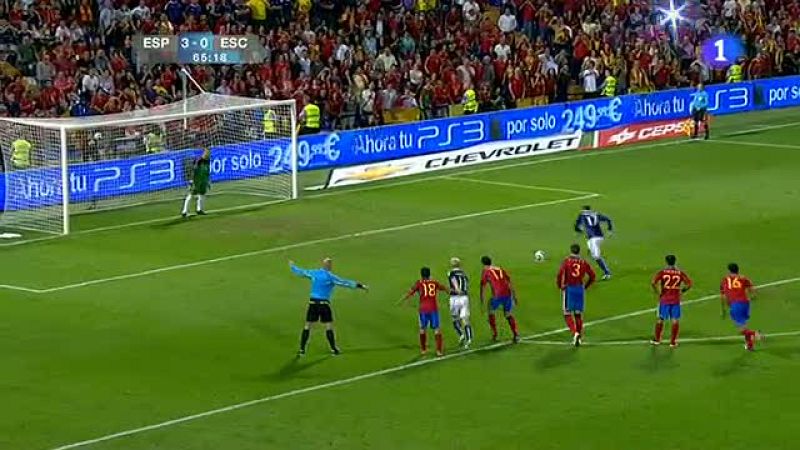 Goodwillie recorta de penalti (3-1)