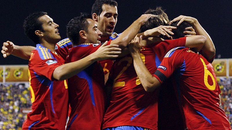 Silva hace doblete (2-0)