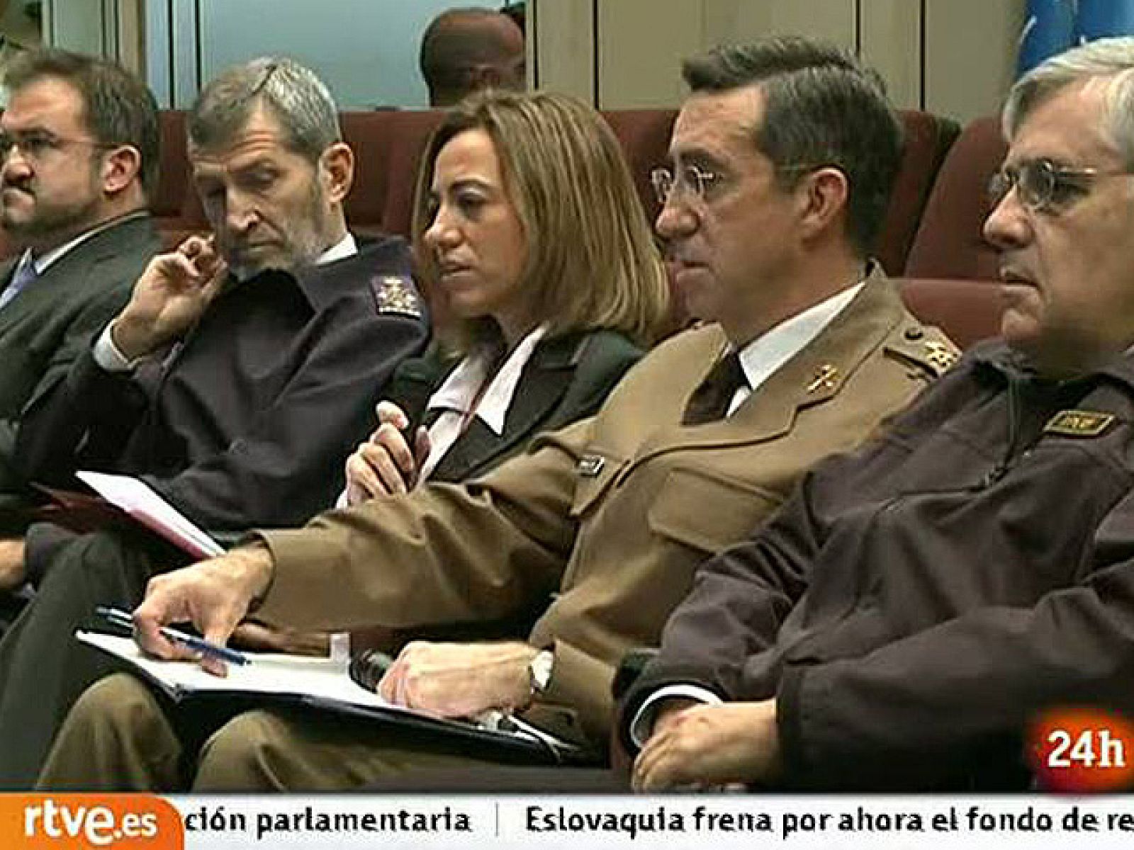 Chacón anuncia que España retira los F-18 que tiene en la misión en Libia - Informativo 24h | Ver