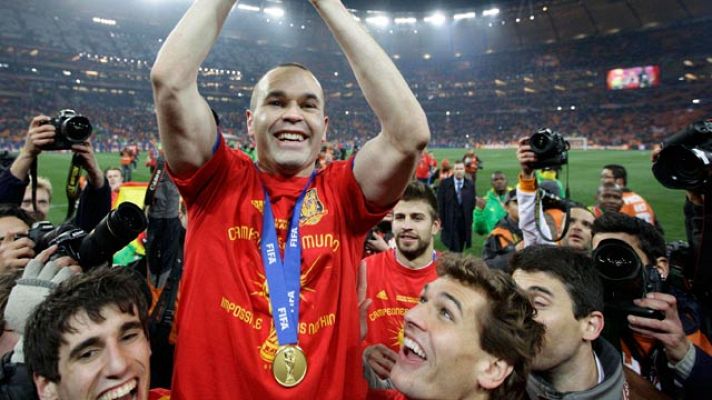 Telediario 1 - Iniesta, campeón solidario