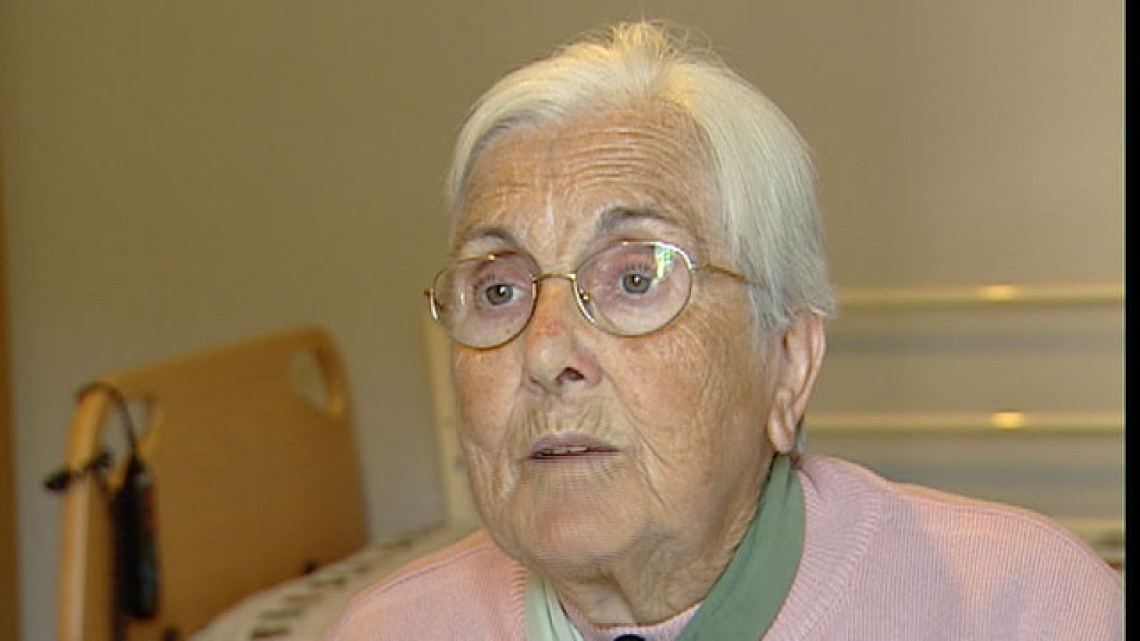 ¿Es lícito atar a la cama a la tercera edad como medida de prevención?