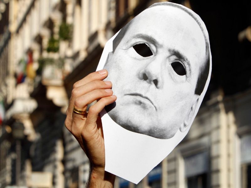 Berlusconi se enfrenta a otra cuestión de confianza | Ver