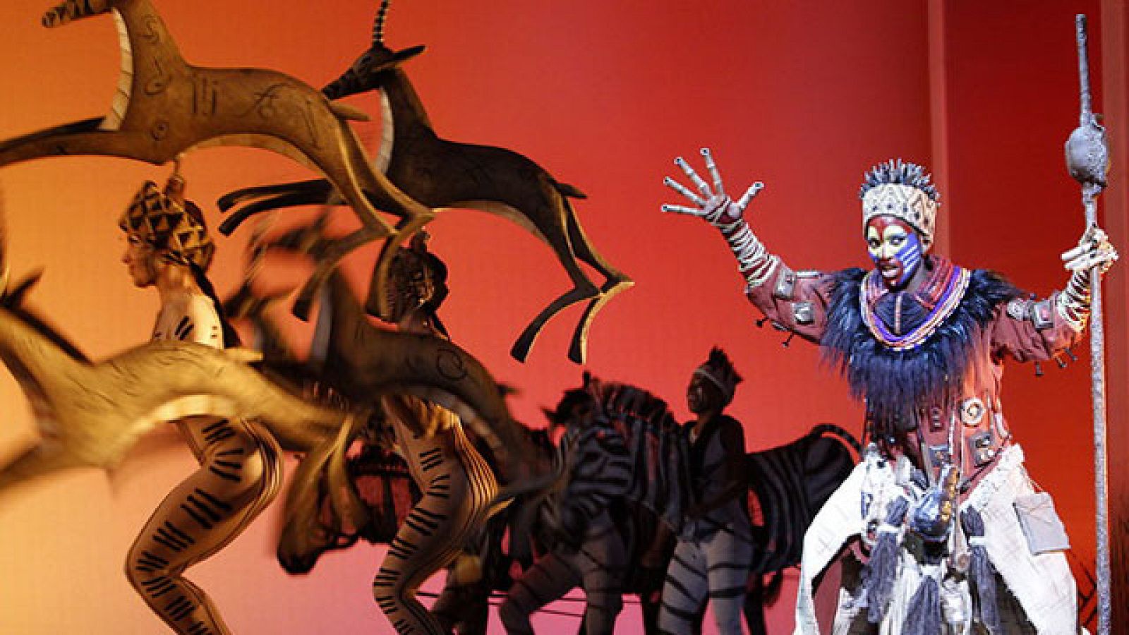 El Rey León salta de la pantalla a los escenarios con un espectacular musical