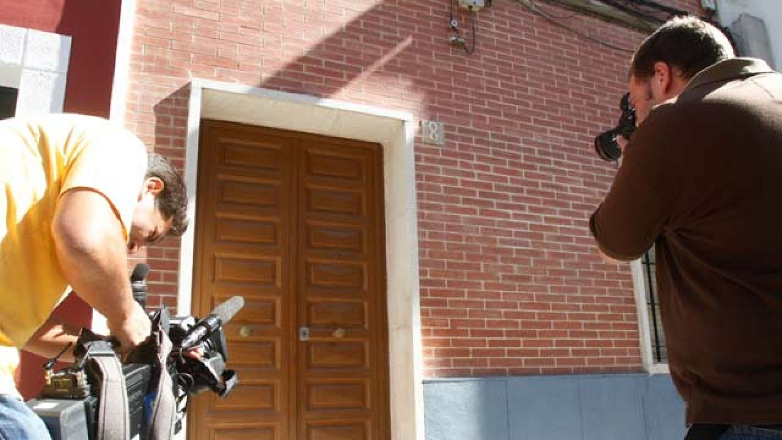 Más Gente - Registran la vivienda de los abuelos de los niños desaparecidos