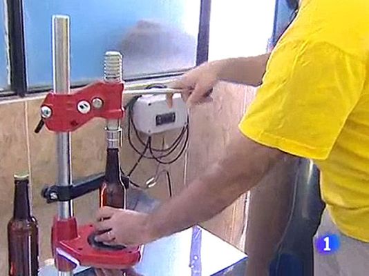 Telediario 1 - Cada vez más españoles optan por fabricar su propia cerveza