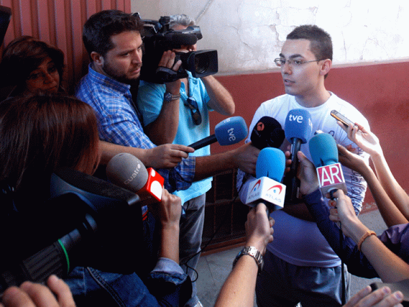 Un testigo asegura haber visto al padre de los niños "pálido" en el parque | Ver