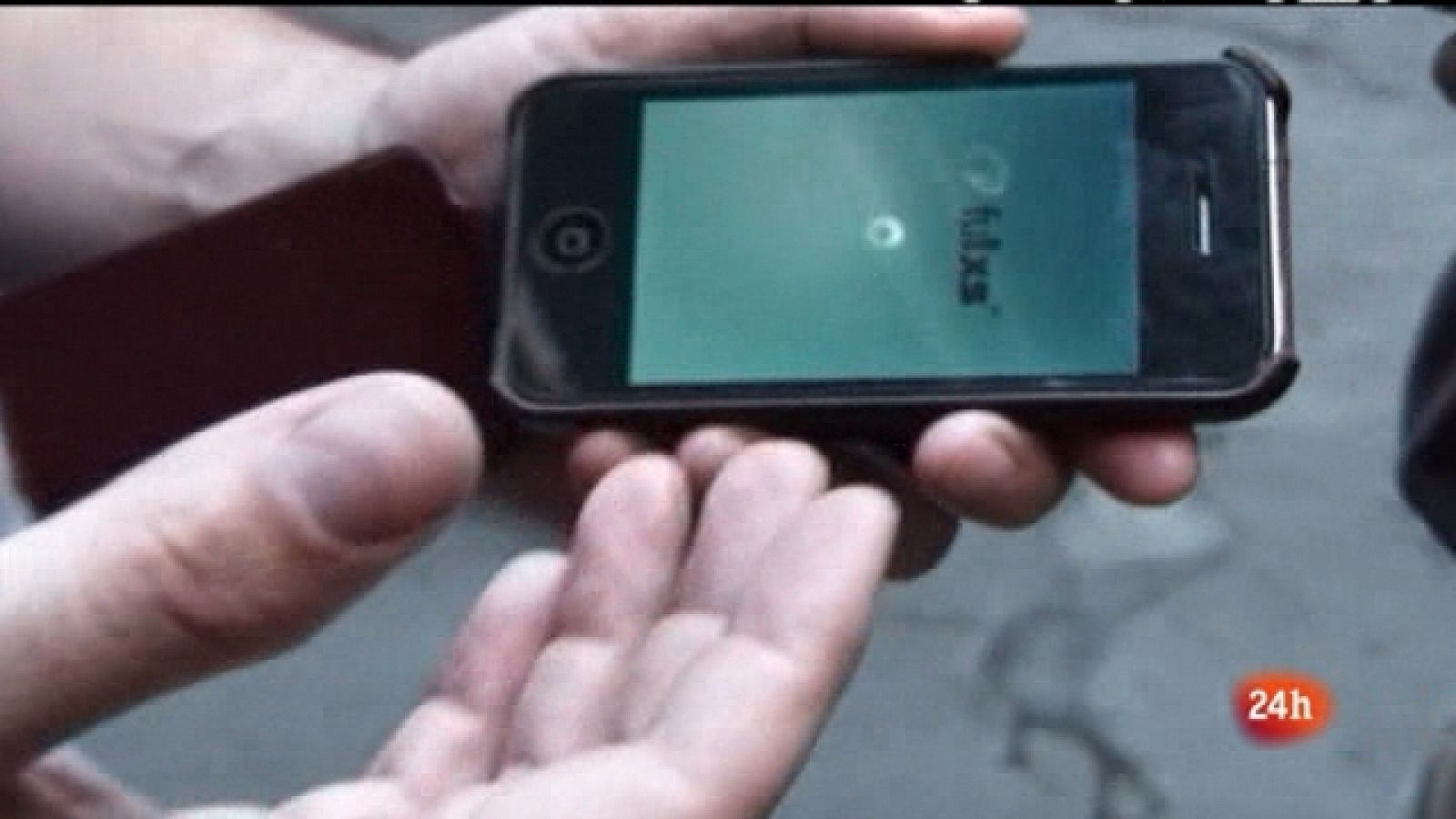 Cámara abierta 2.0 - Blogueros en Budapest, iWeekend Castellón 2011 y Loquillo en 1minutoCOM - 15/10/11 - Ver ahora