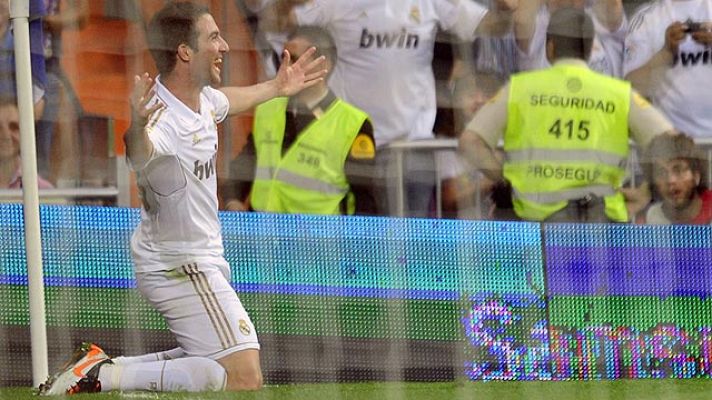 Telediario 1 - El Madrid quiere hacer un lío al Lyon