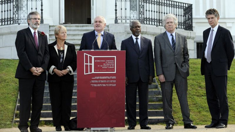 Telediario 2 en cuatro minutos - 17/10/11