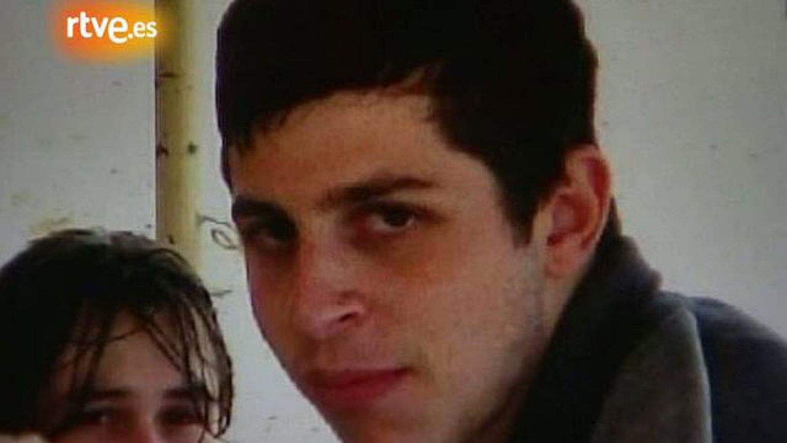 Un año después del secuestro de Gilad Shalit, Hamás difunde un mensaje sonor para mostrar que sigue vivo.