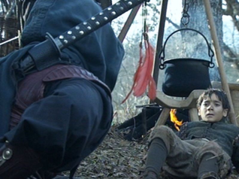 Águila Roja - Águila salva a los niños | Ver